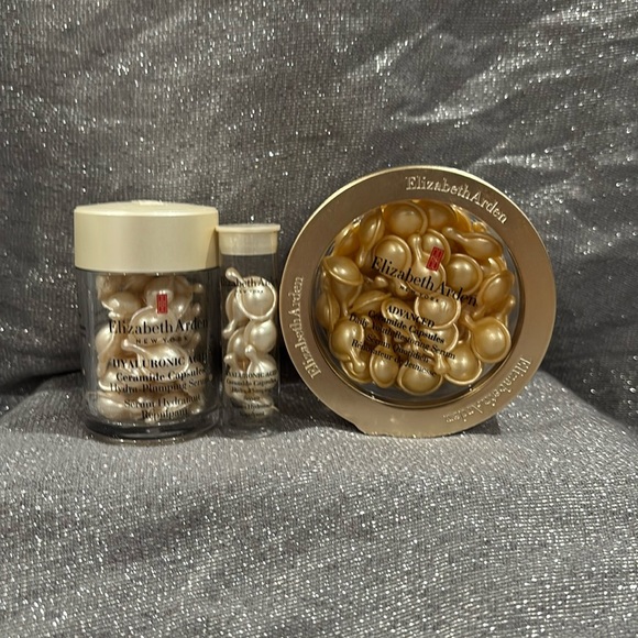 Elizabeth Arden Skin Care Set with a cosmetic bag